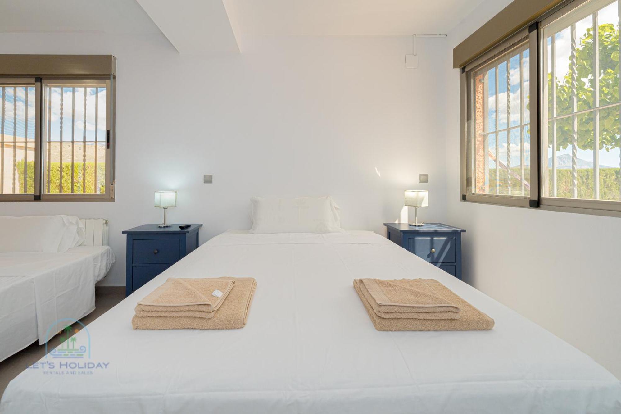 Dolores Perfect For Holidays El Campello